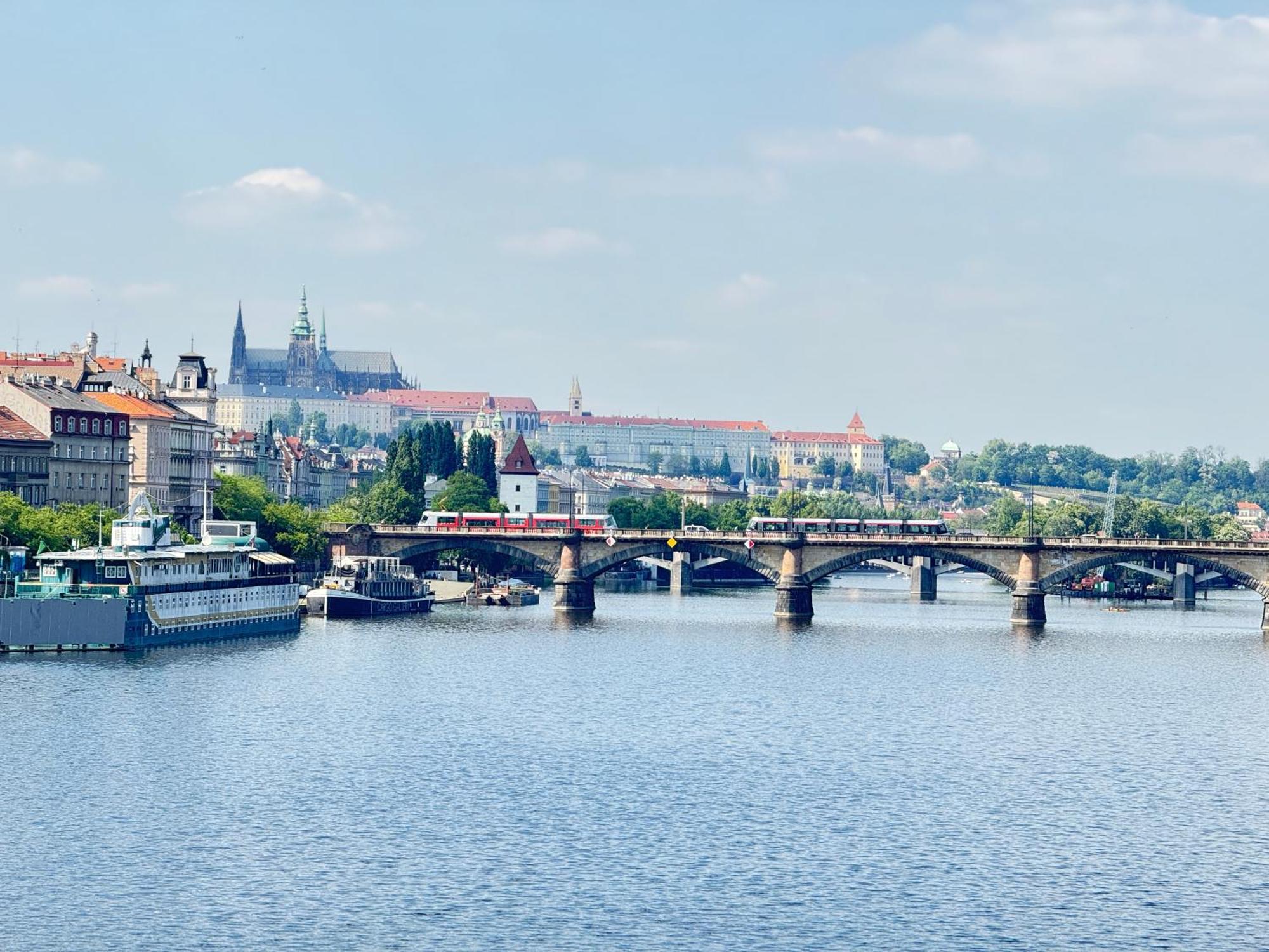 Free Parking - Cozy Apartment Near Vysehrad Railway Bridge Prague Extérieur photo